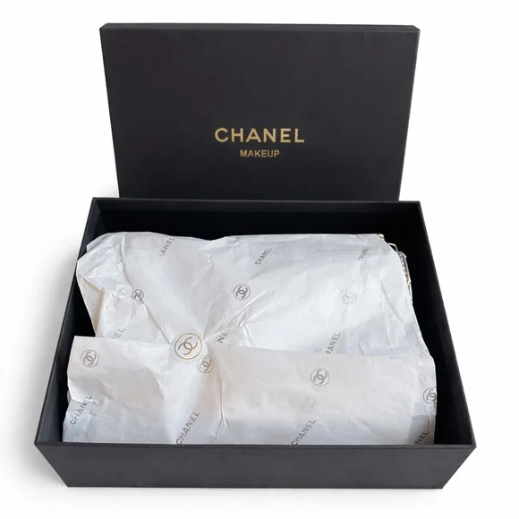 Chanel Beauté VIP Gift Metallic Quilted Star Coin Purse Crossbody Mini Bag - Picture 2 of 8